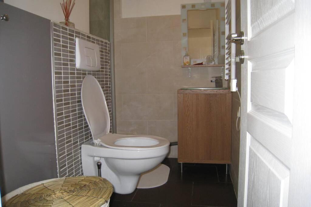 Charmante Maisonnette Aux Portes De Paris Saint-Ouen  ภายนอก รูปภาพ