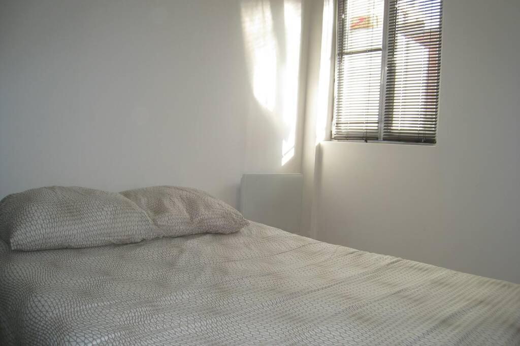 Charmante Maisonnette Aux Portes De Paris Saint-Ouen  ภายนอก รูปภาพ